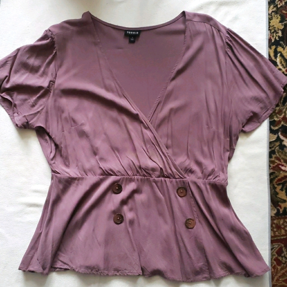 Torrid summer top with buttons